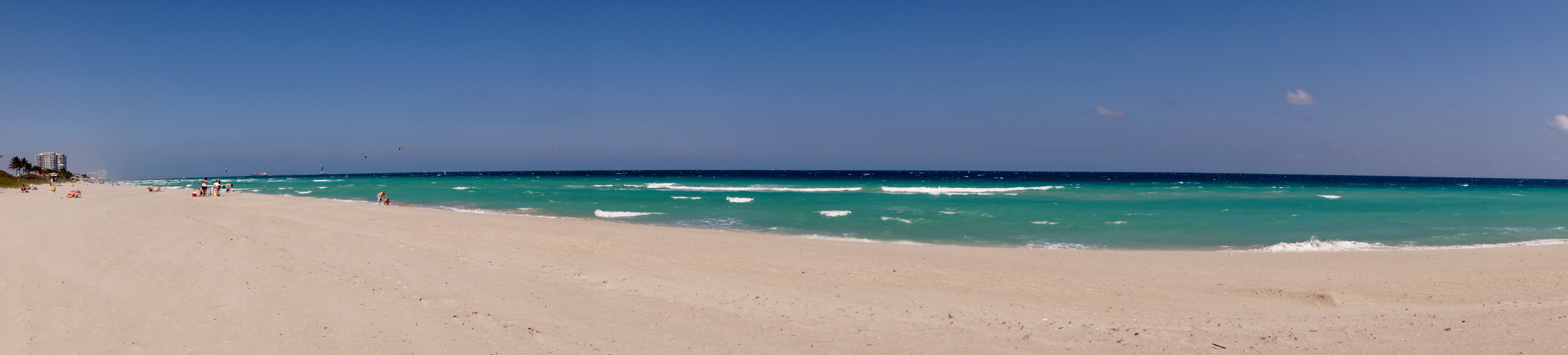 Real photograph of Dania Beach sand and turquoise Atlantic water
